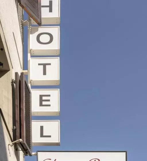 ホテル Hôtel Du Cheval Blanc