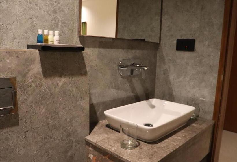 Hotel Park Residency