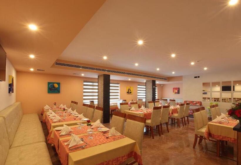 Hotel Park Residency