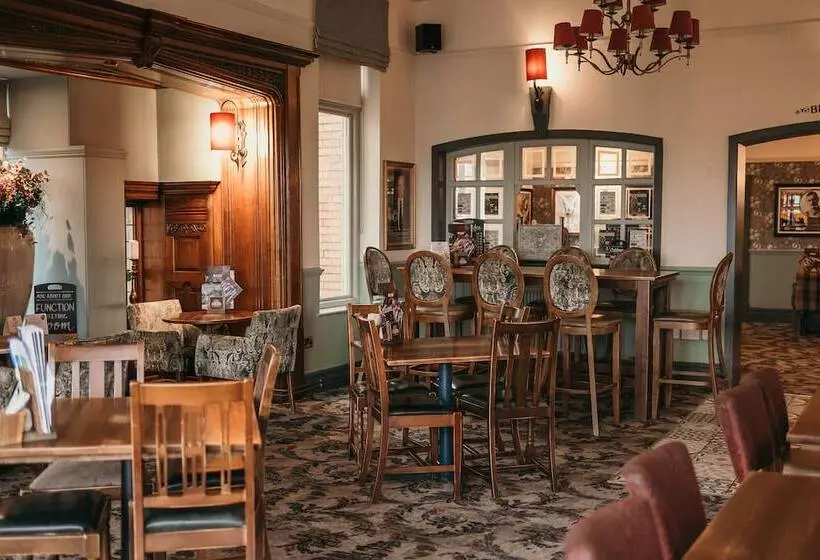 ホテル Woodthorpe