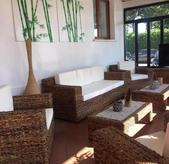 ホテル La Favorita