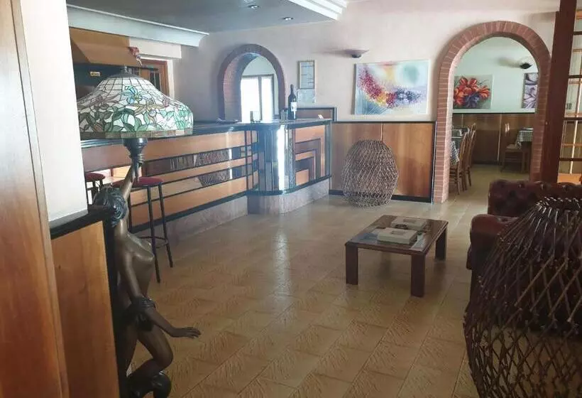 ホテル La Favorita