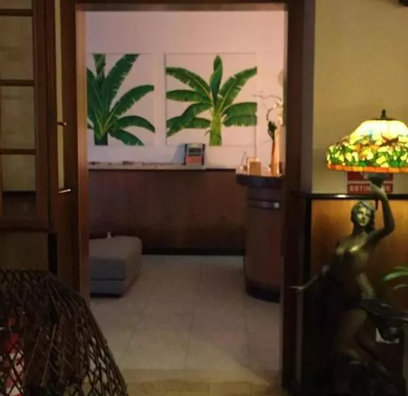 ホテル La Favorita