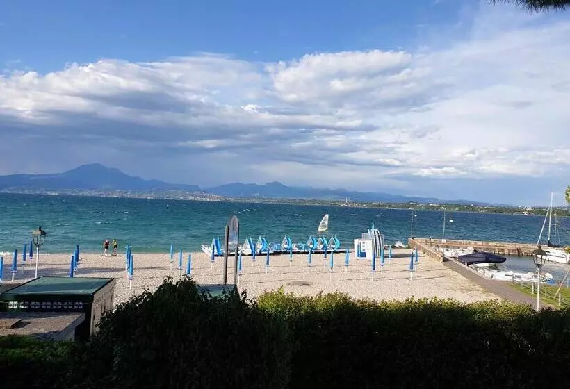 ホテル La Favorita