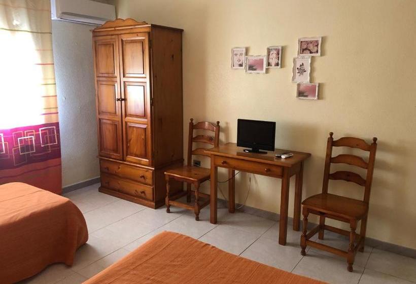 ペンション Hostal La Parrilla Monegros Ii