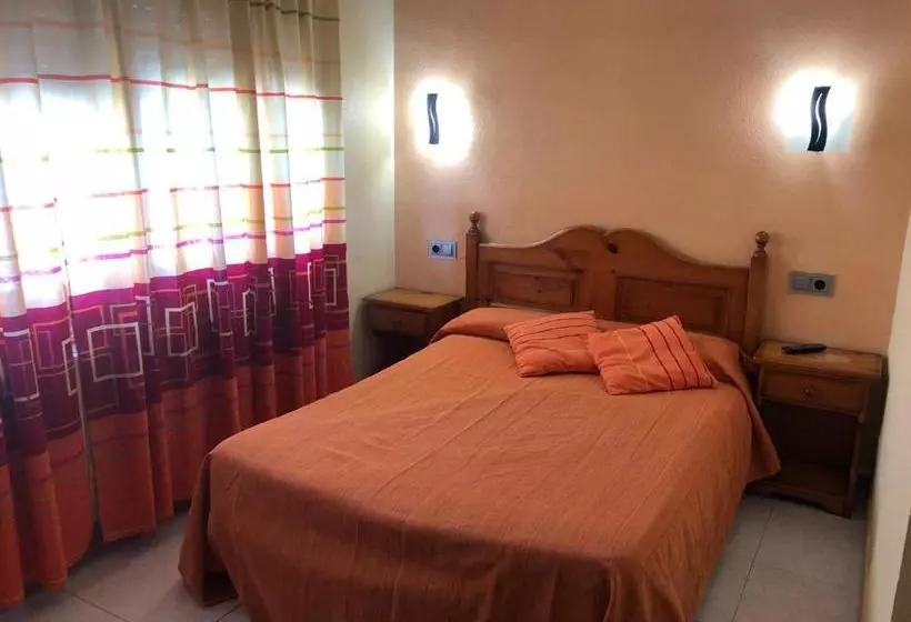 ペンション Hostal La Parrilla Monegros Ii