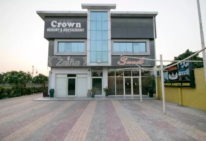 هتل Oyo 37441 Crown Resorts