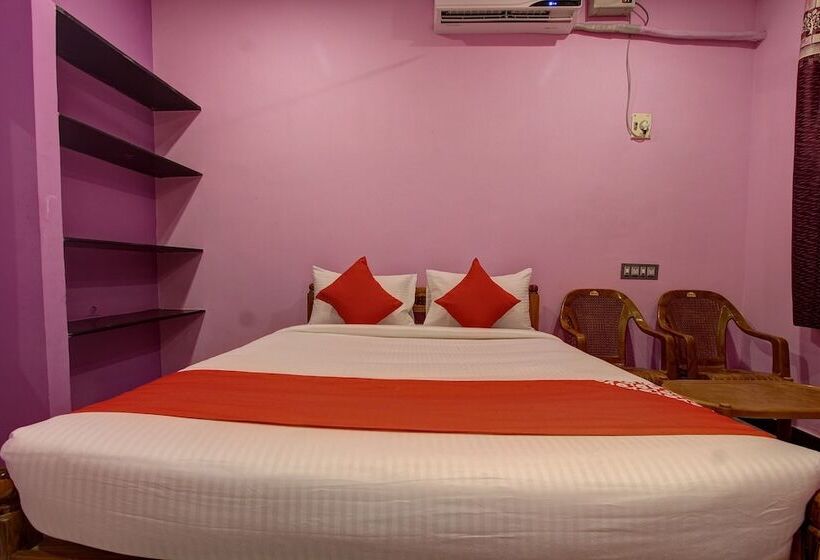 Hotel Oyo 38664 Rt Residency