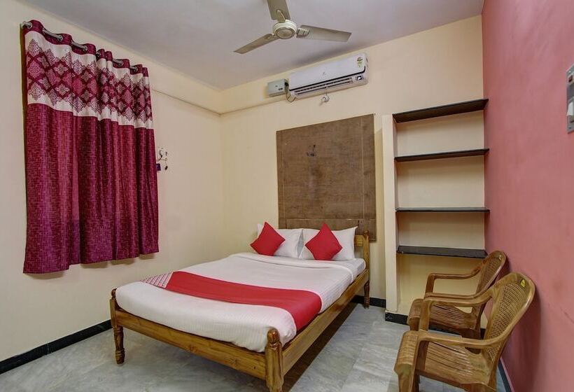 Hotel Oyo 38664 Rt Residency