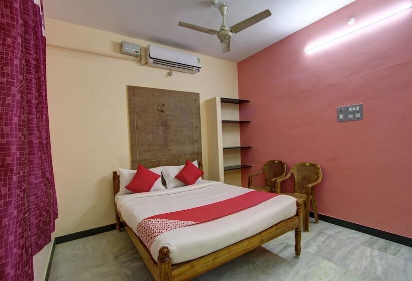 Hotel Oyo 38664 Rt Residency