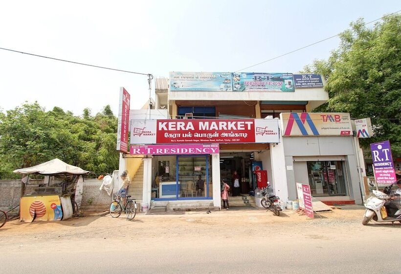 Hotel Oyo 38664 Rt Residency