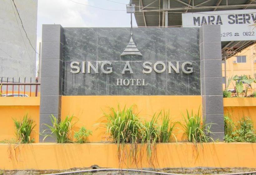 Отель Sing A Song