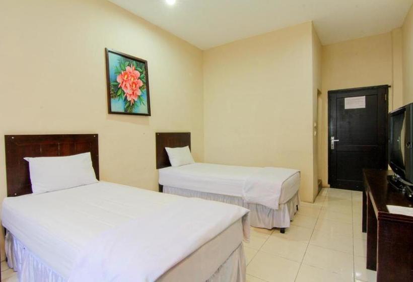 Отель Sing A Song