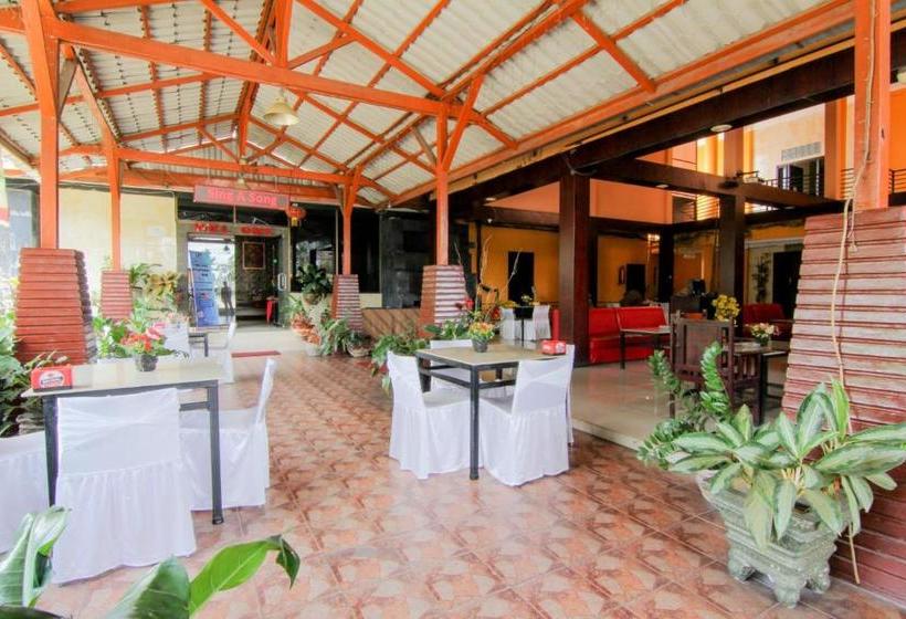 Отель Sing A Song