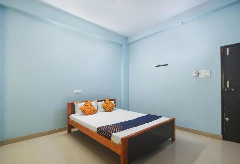 Hotelli Spot On 39385 Venkatesh Palace