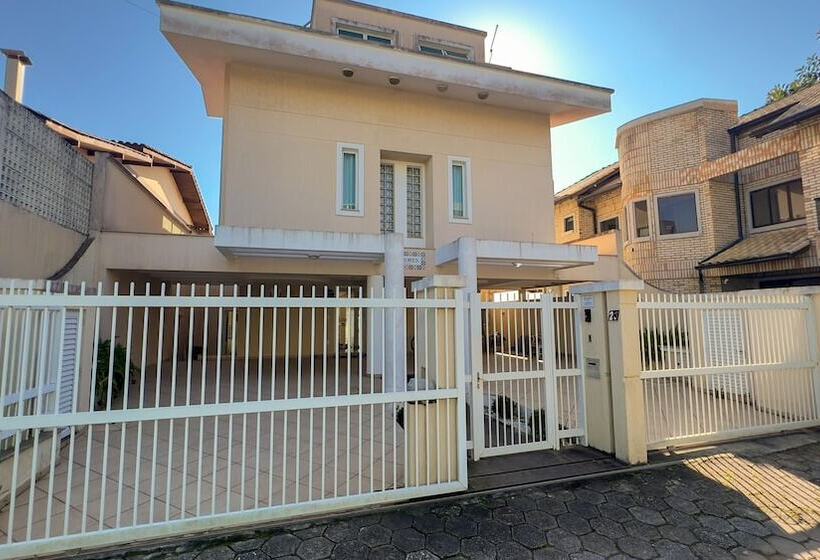 Пансион Pousada Azores Bombinhas