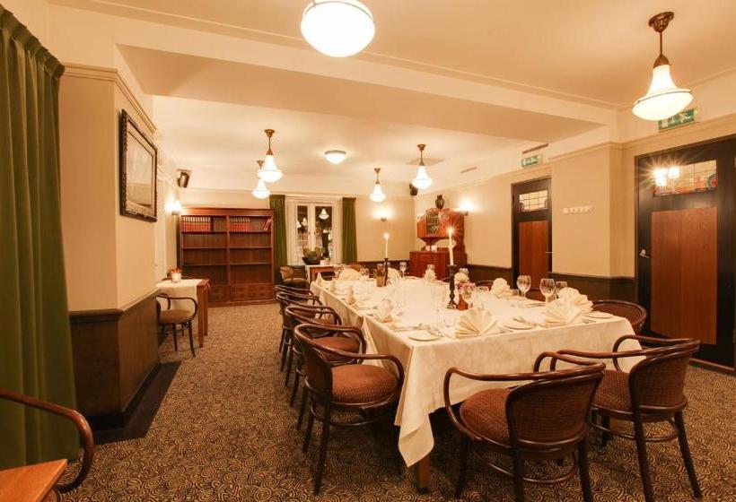 住宿加早餐 Villa Sterrebosch Boutique Hotel 1 Suite Centrum Wijchen