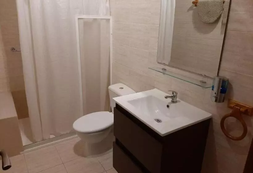 Retkeilymaja Sotel Valle Guadiaro