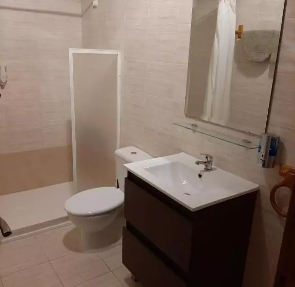 Retkeilymaja Sotel Valle Guadiaro