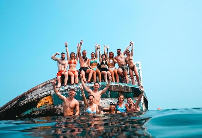 Szálloda Hudhuvelimaldives