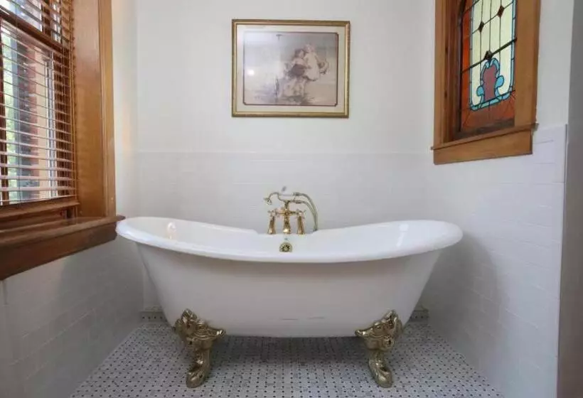 Aamiaismajoitus (B&B) Riverboat Suites