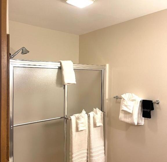 مبيت وإفطار Riverboat Suites