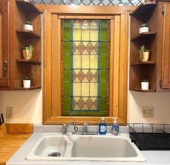 مبيت وإفطار Riverboat Suites