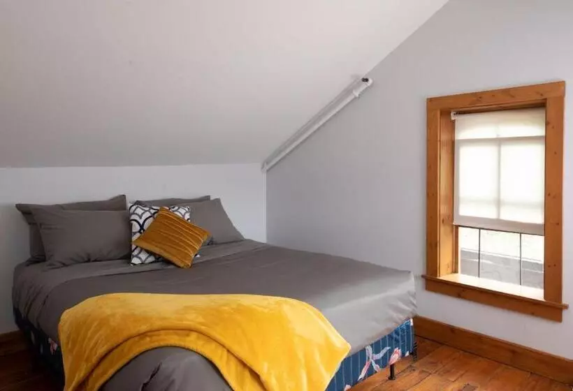 Aamiaismajoitus (B&B) Riverboat Suites