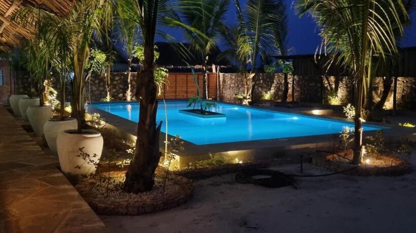 ホテル Salama & Mbuyuni Bungalows