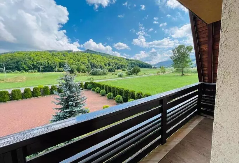 Pensiunea Miorița Putna