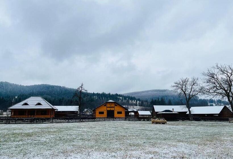 Pensiunea Miorița Putna
