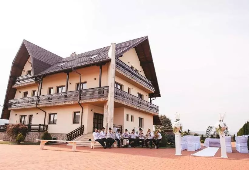 Pensiunea Miorița Putna