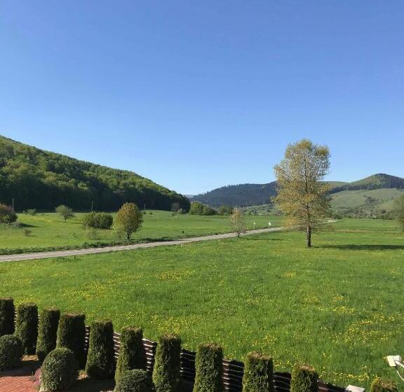 Pensiunea Miorița Putna