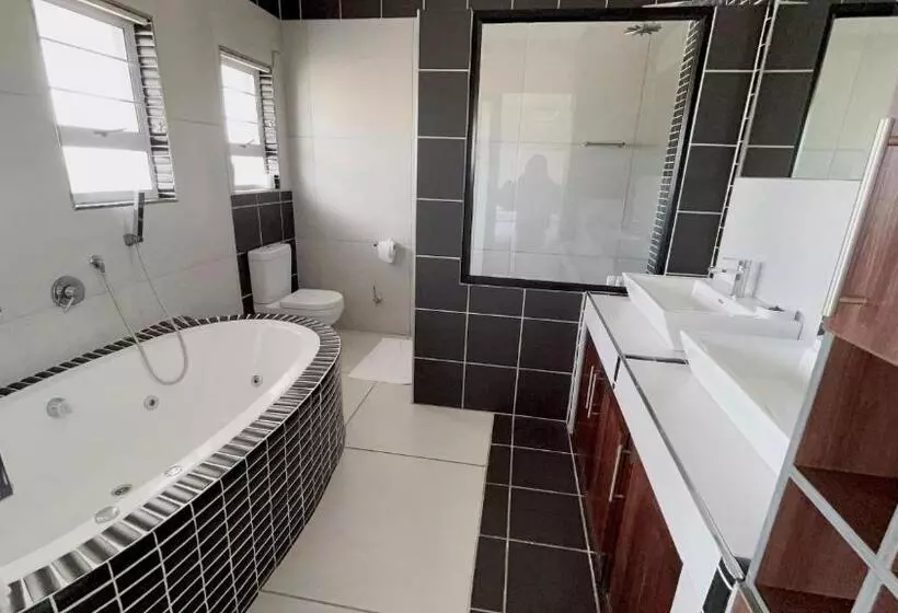 تختخواب و صبحانه Niche Guesthouse