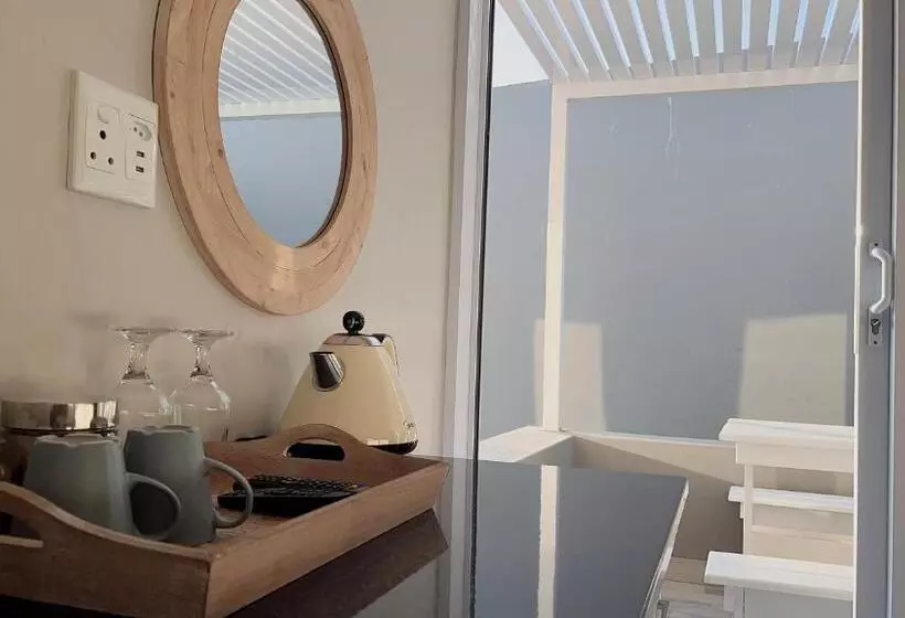 تختخواب و صبحانه Niche Guesthouse