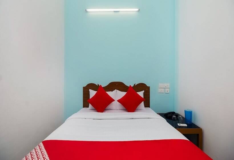 Отель O Royal King