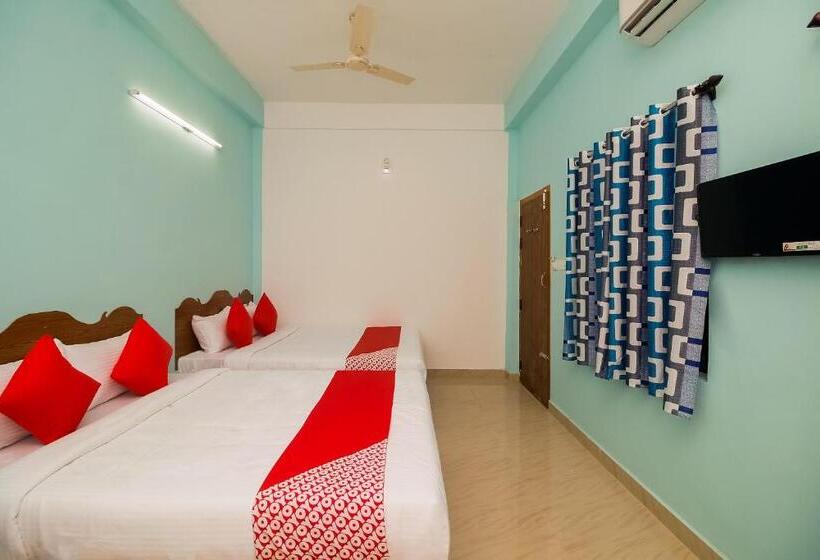 Отель O Royal King