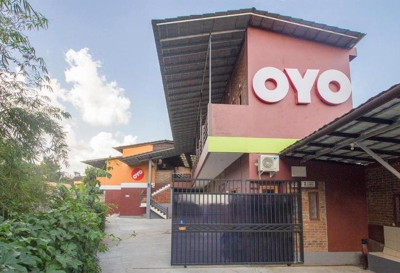 فندق Oyo 952 Annisa Syariah Residence