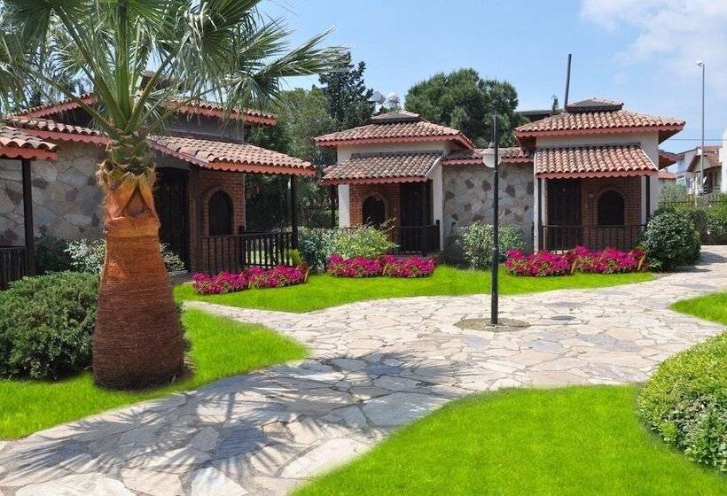 هتل Royal Nas Resort