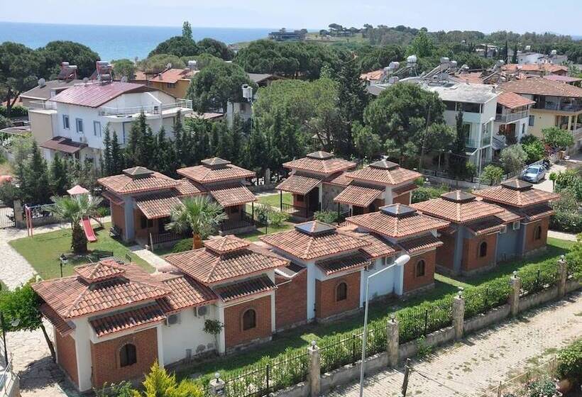 هتل Royal Nas Resort