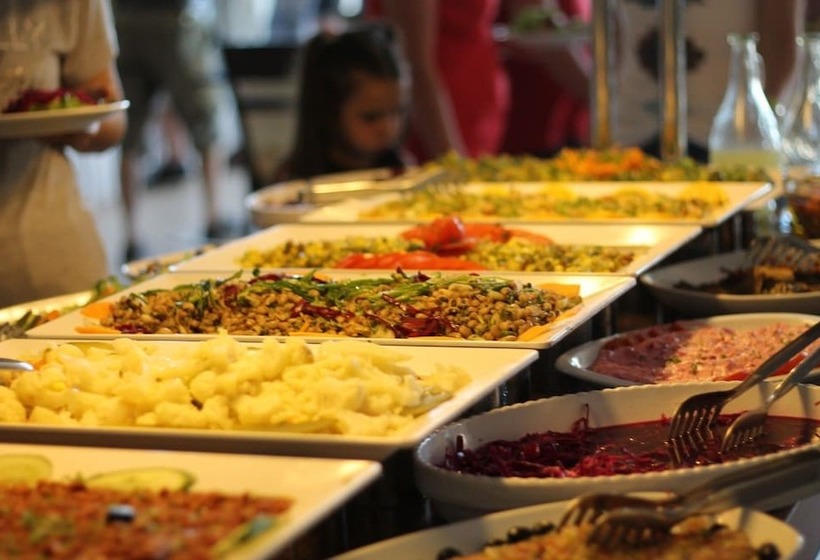 هتل Royal Nas Resort