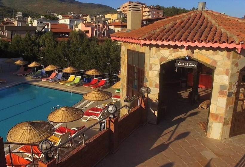 هتل Royal Nas Resort