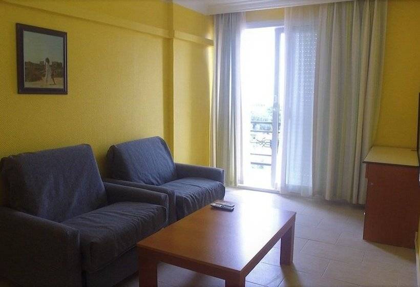 هتل Royal Nas Resort