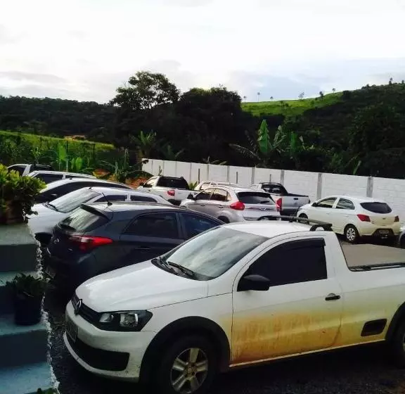 ペンション Pousada Manacá