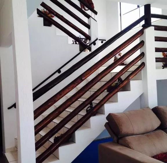 ペンション Pousada Manacá