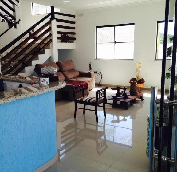 ペンション Pousada Manacá