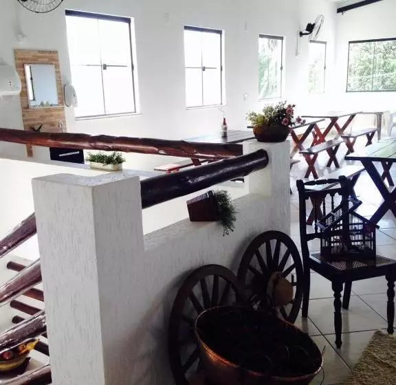 ペンション Pousada Manacá