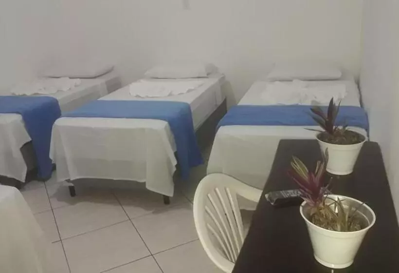 ペンション Pousada Manacá