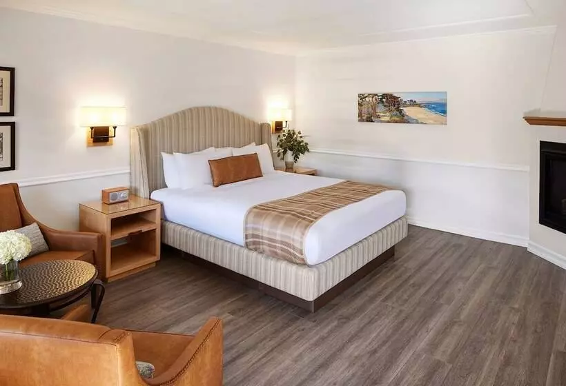 هتل Coachman's Inn, A Four Sisters Inn