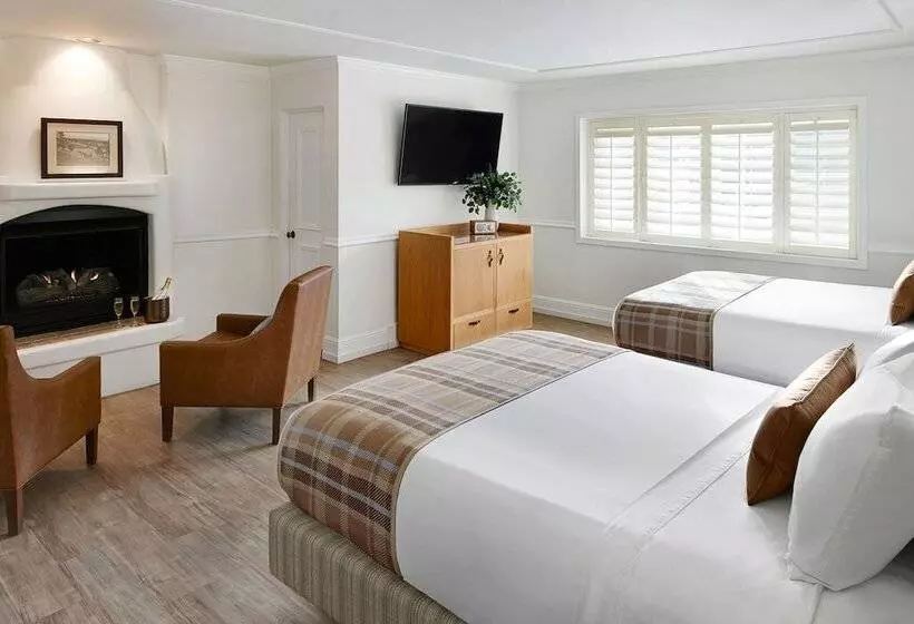 هتل Coachman's Inn, A Four Sisters Inn